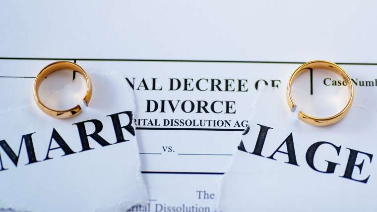 What Is the Difference Between Uncontested and Contested Divorce in Boca Raton?